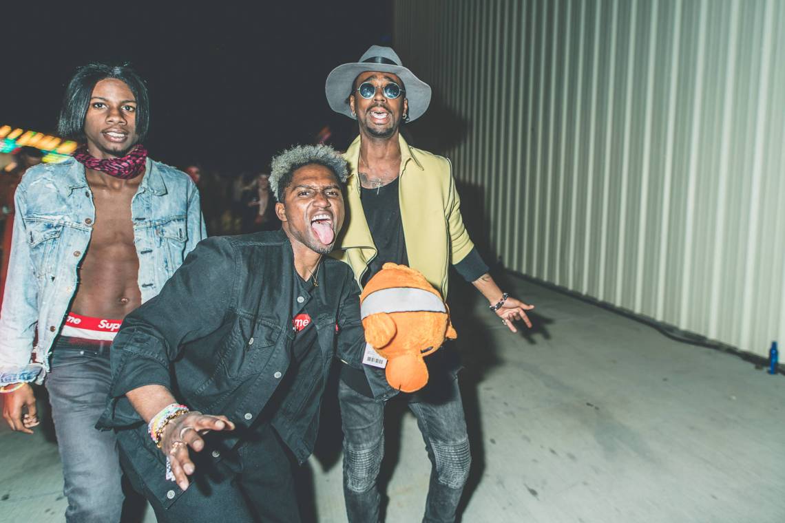 041616_redbull_coachella_saturday_neoncarnival_ballenmedia-04847